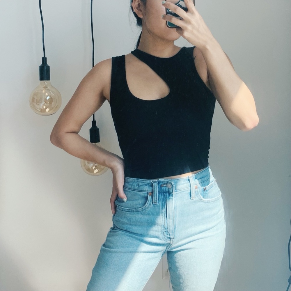 LF asymmetrical cutout tank